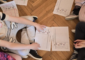Uczestniczymy w Tygodniu Różnorodności. Uczniowie przeprowadzili wywiady koleżeńskie o swoich zainteresowaniach i stworzyli wspólny plakat